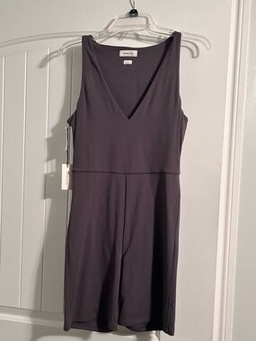 Babaton Contour V-Neck Romper